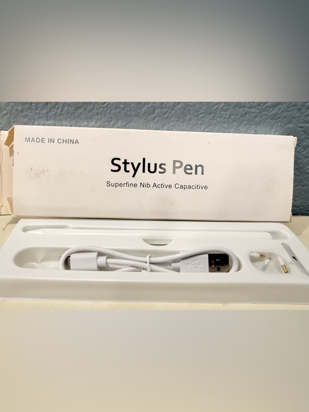 STYLUS White Stylus Pen with USB Charger